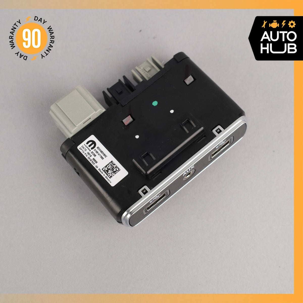 17-23 Alfa Romeo 952 Giulia Center Console USB AUX Jack Adapter Socket OEM 56k - photo 2