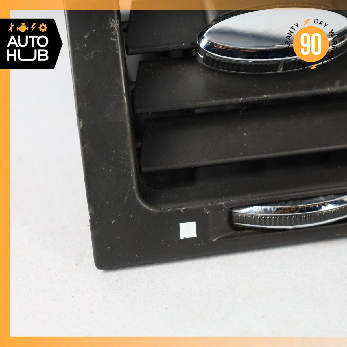 08-19 Maserati GranTurismo M145 Front Right or Left Console AC A/C Air Vent OEM - photo 2