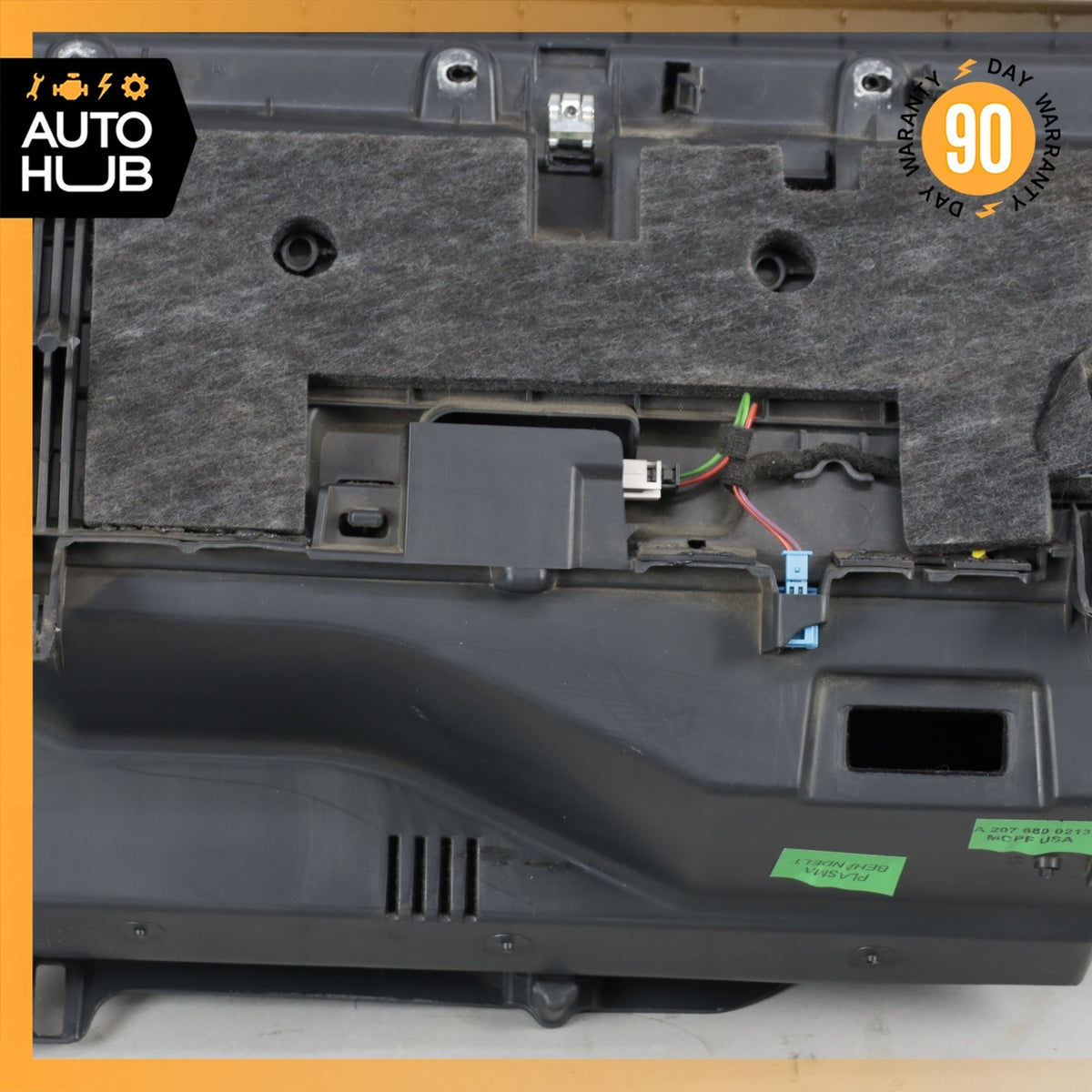 14-17 Mercedes W207 E350 E400 E550 Dashboard Glove Box Compartment Black OEM 57k - photo 12