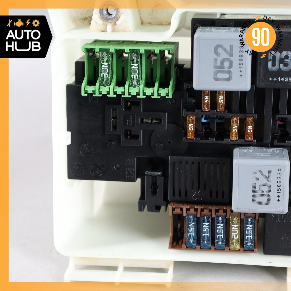15-21 Mercedes W205 C300 C63 AMG Front Engine Fuse Relay Box Housing OEM - photo 12
