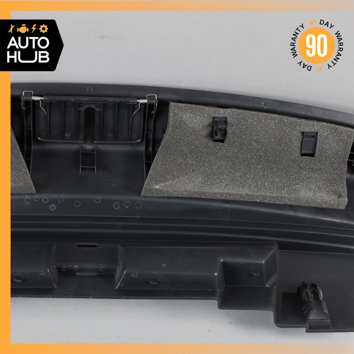Porsche Macan 95B Trunk Scuff Plate Trim Panel 95B864483F OEM 88k - photo 10