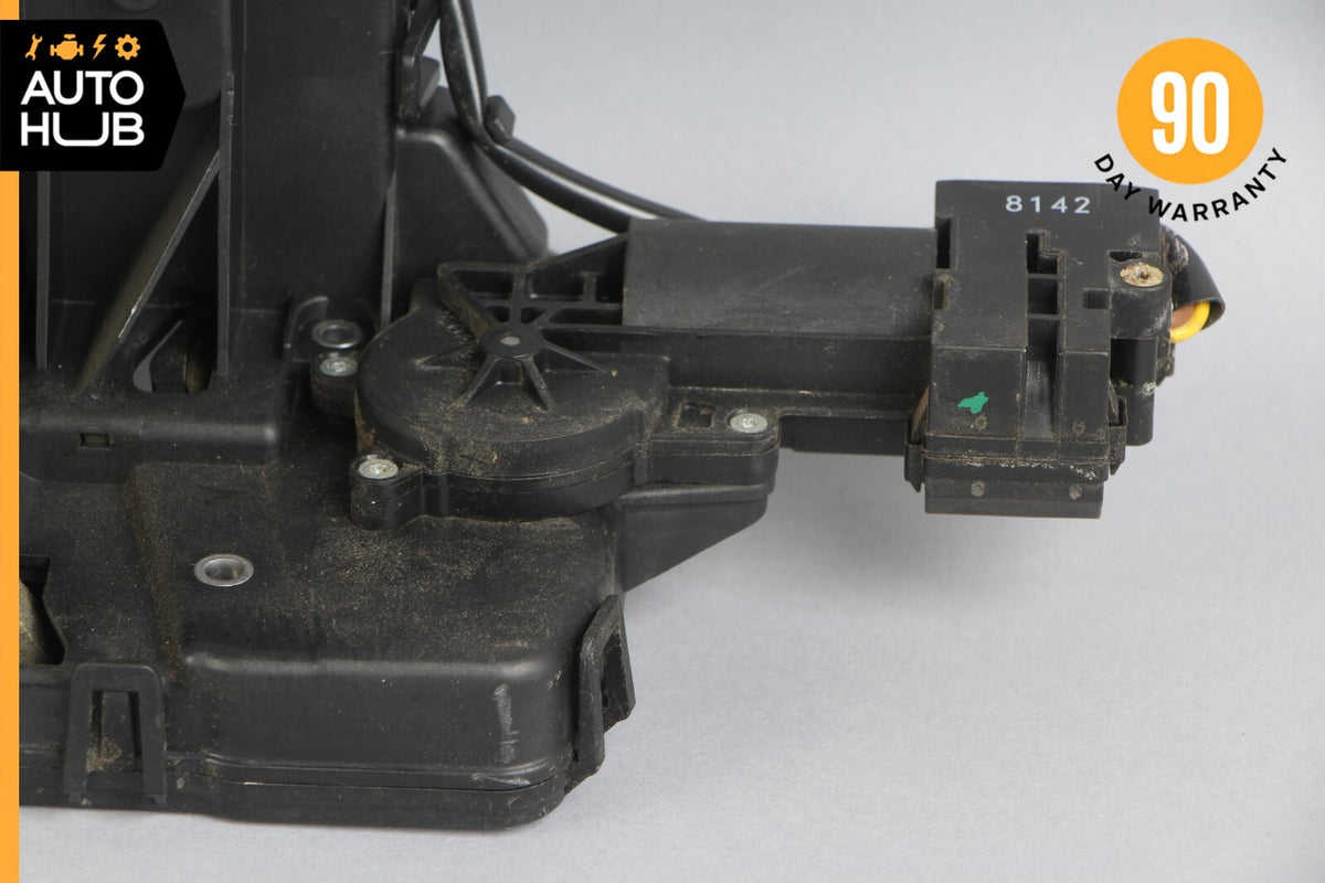 Mercedes W219 CLS550 CLS55 Front Right Door Lock Latch Actuator Keyless Go OEM - photo 3