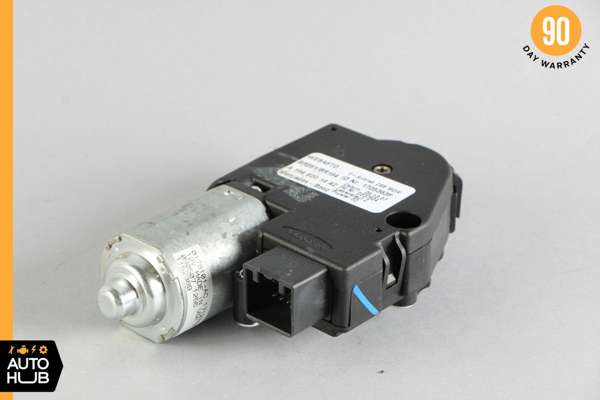 06-13 Mercedes W251 R350 ML550 Panoramic Sunroof Sun Roof Motor 1648201442 OEM - photo 4