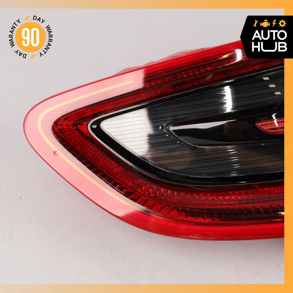 15-18 Porsche Macan 95B S GTS Left Side Outer Tail Light Lamp 95B945095E OEM - photo 19