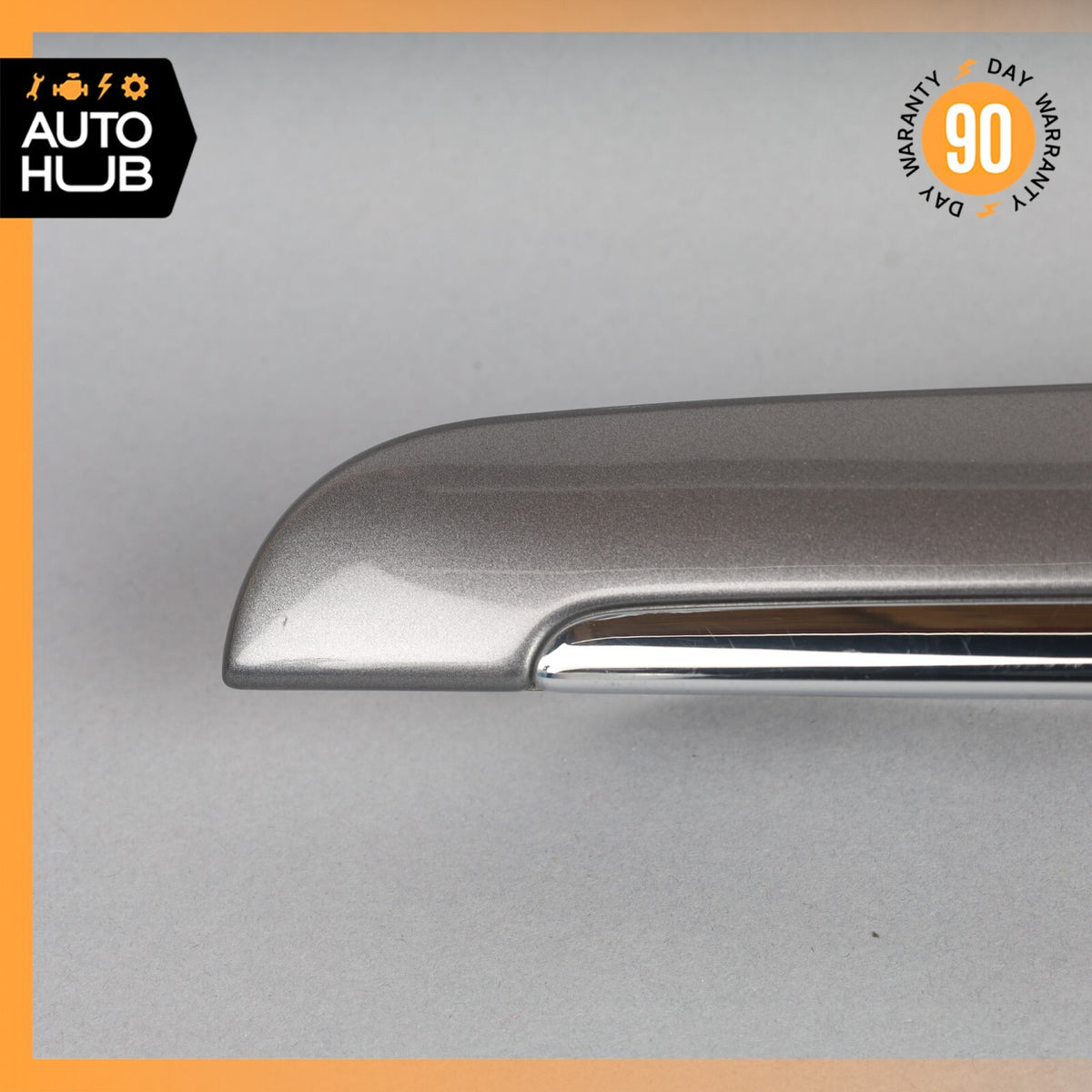 02-07 Maserati Spyder 4200 M138 Rear Trunk Lid Moulding Plate w/Lights OEM 61k - photo 2