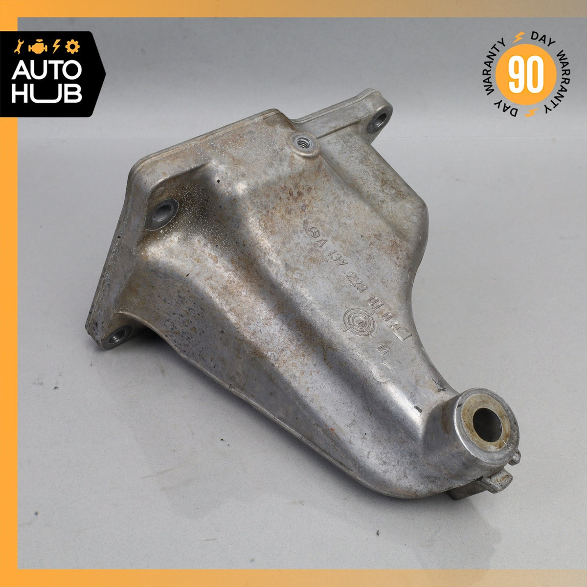 01-02 Mercedes W220 S600 CL600 Front Right Side Engine Bracket 1372230104 OEM - photo 7