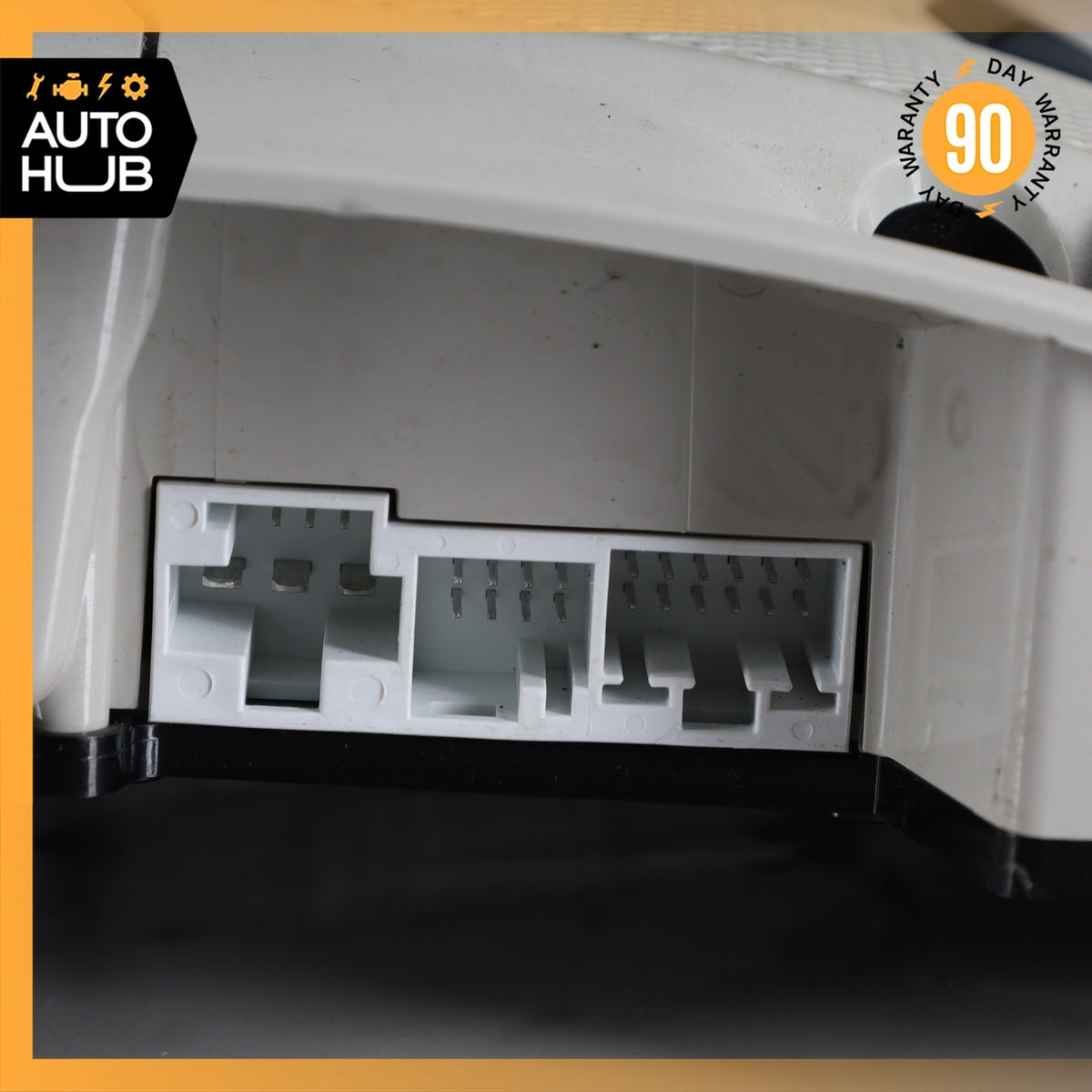 Mercedes W242 B250e Front Overhead Dome Light Lamp Gray OEM - photo 9