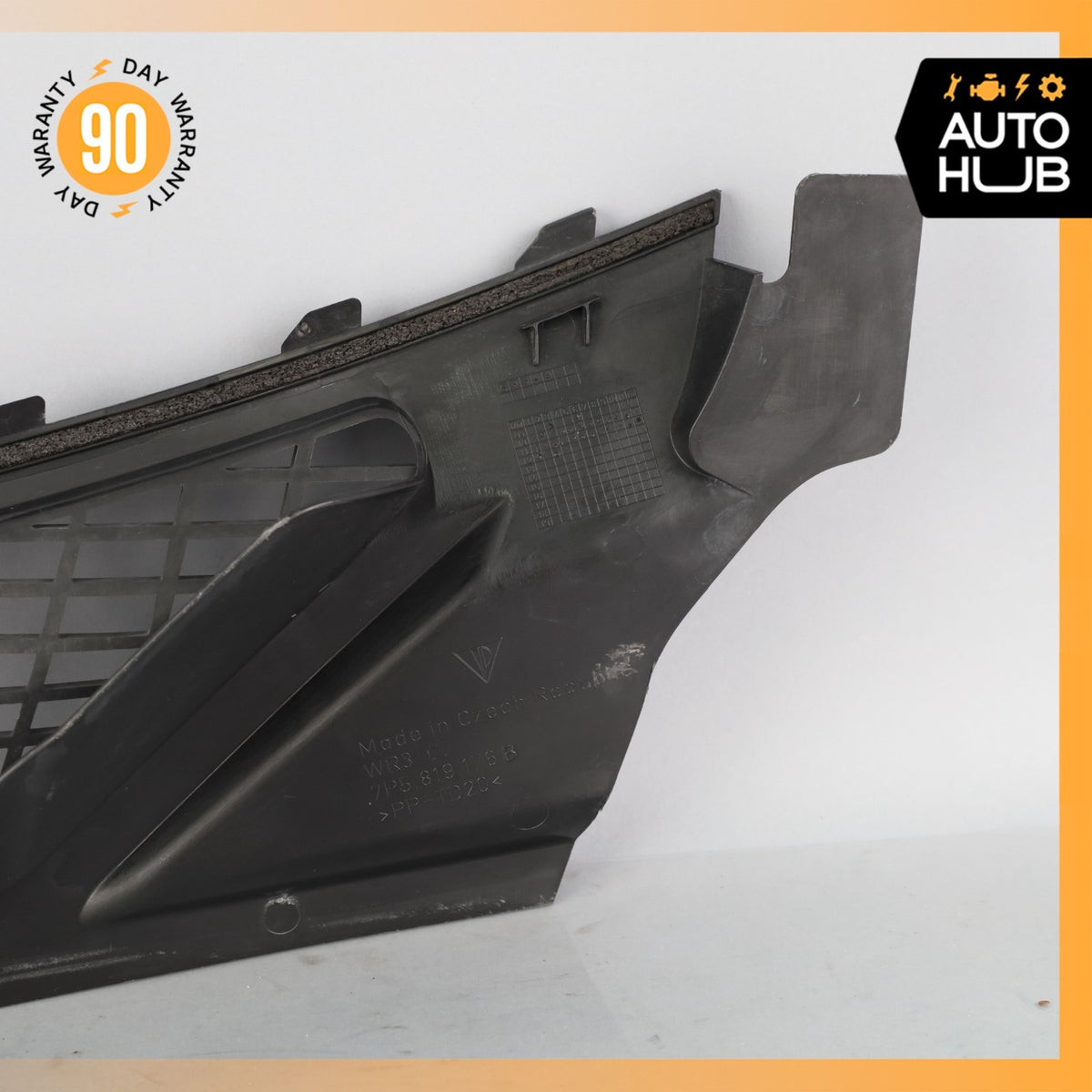 Porsche Cayenne 958 S E-Hybrid Right Passenger Side Windshield Cowl Panel OEM - photo 7