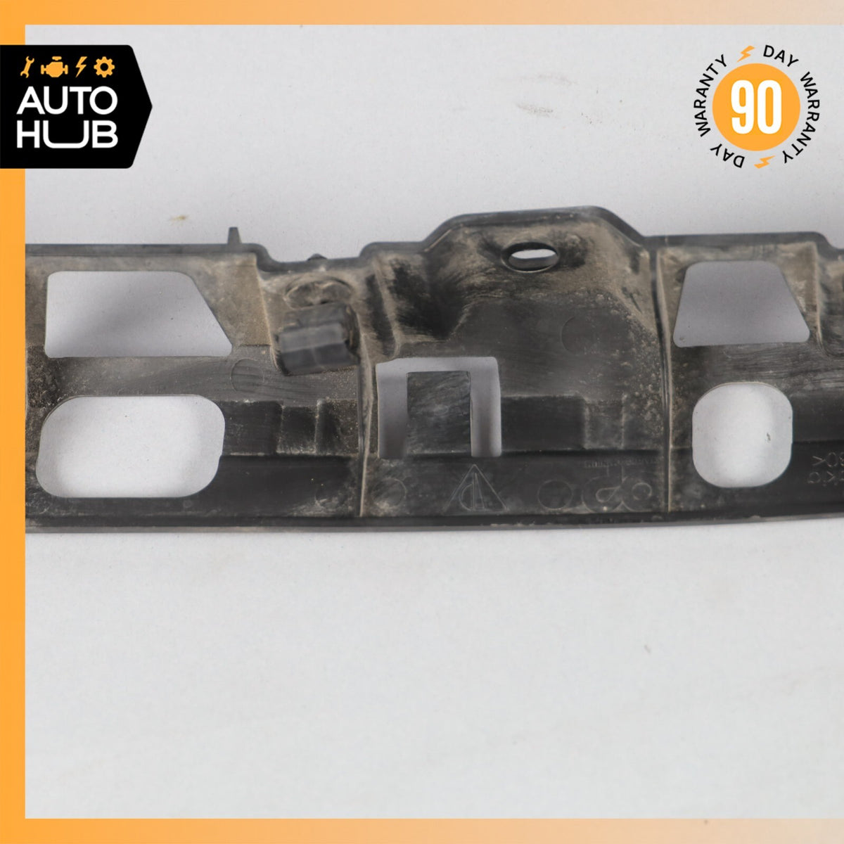 11-18 Porsche Cayenne 958 Hybrid S Rear Center Bumper Support Bracket OEM - photo 3
