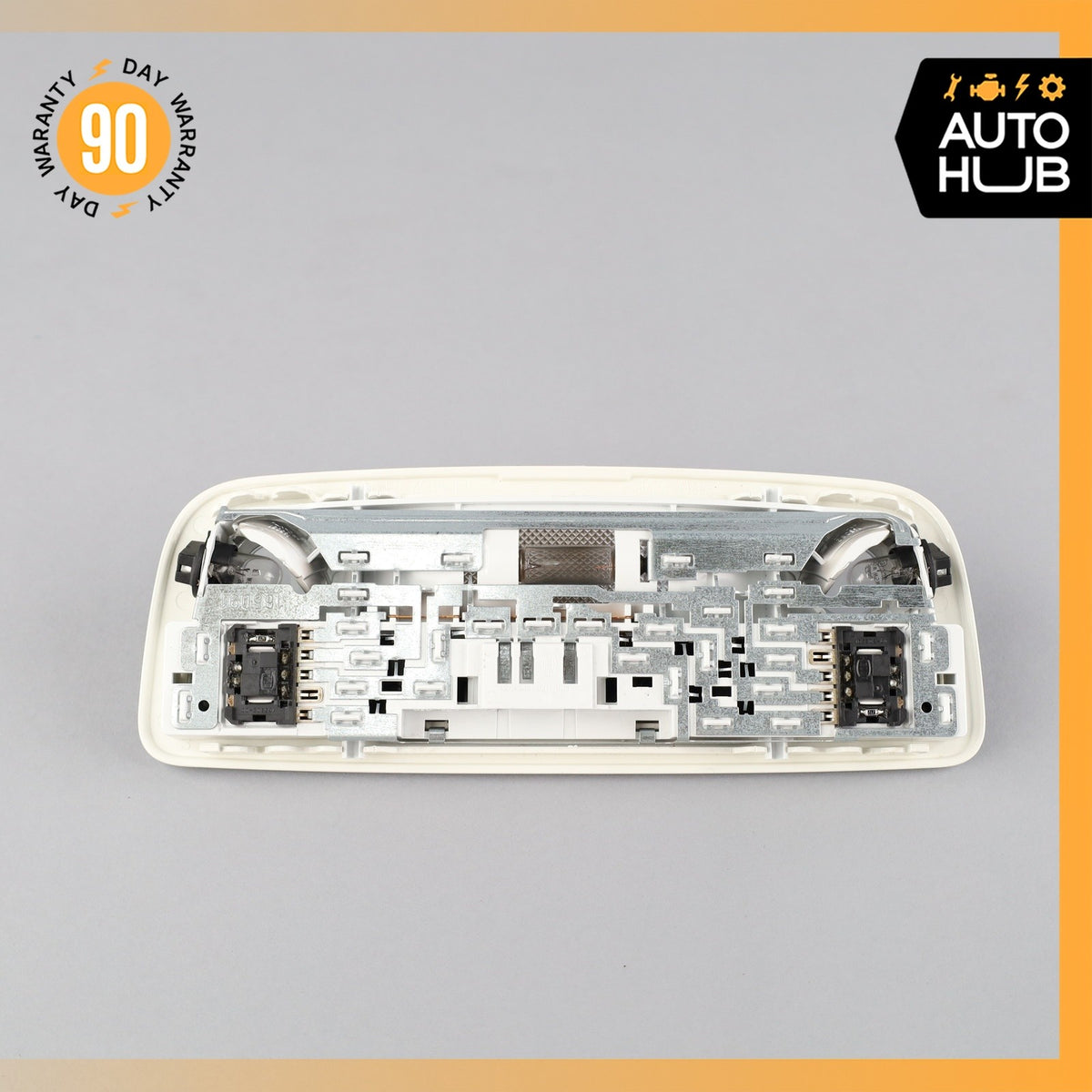 08-21 Mercedes W204 C250 GLK350 Rear Overhead Dome Light Beige 2048204901 OEM - photo 4