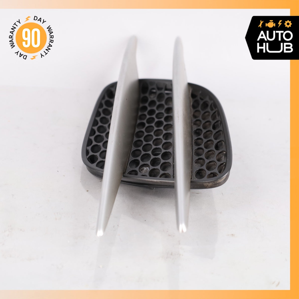 03-08 Mercedes R230 SL55 AMG SL500 SL550 Fender Grill Grille Vent Right Side OEM - photo 7