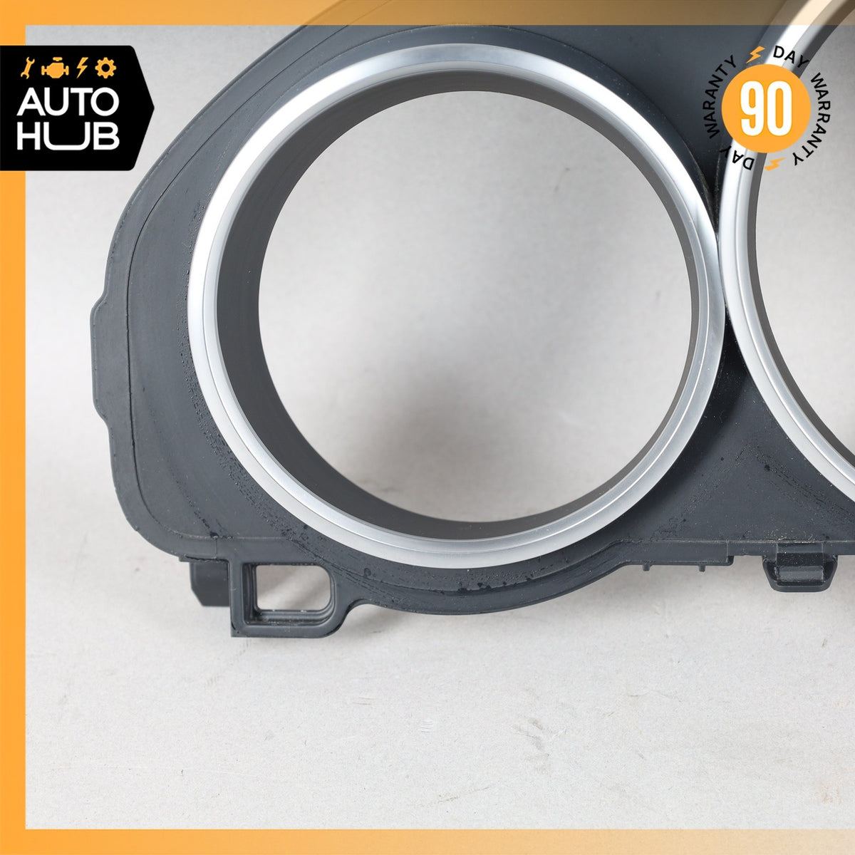 Mercedes W207 E350 Instrument Cluster Speedometer Bezel Trim OEM - photo 3