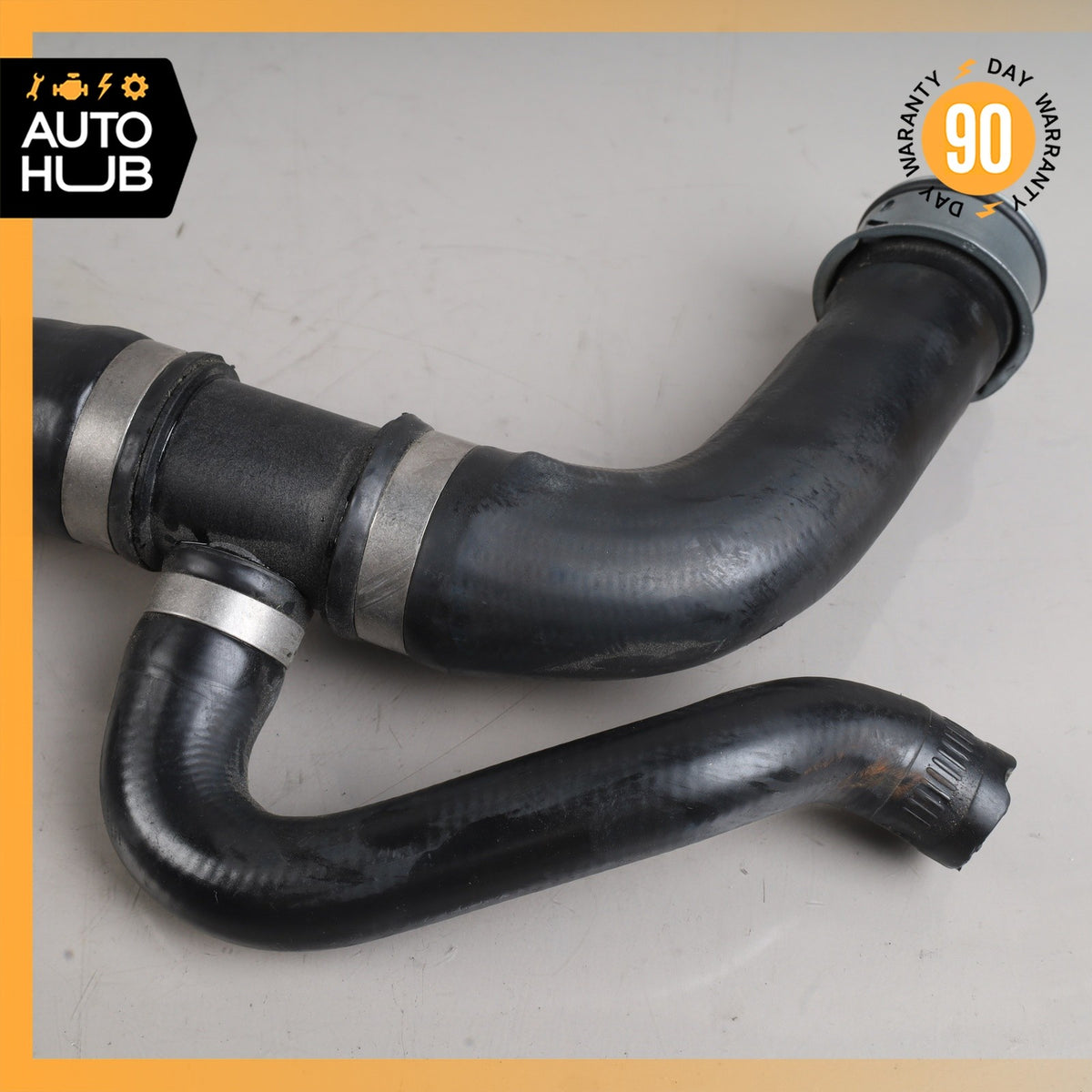 06-09 Mercedes W211 E350 Lower Radiator Cooling Hose Pipe 2115018182 OEM - photo 2