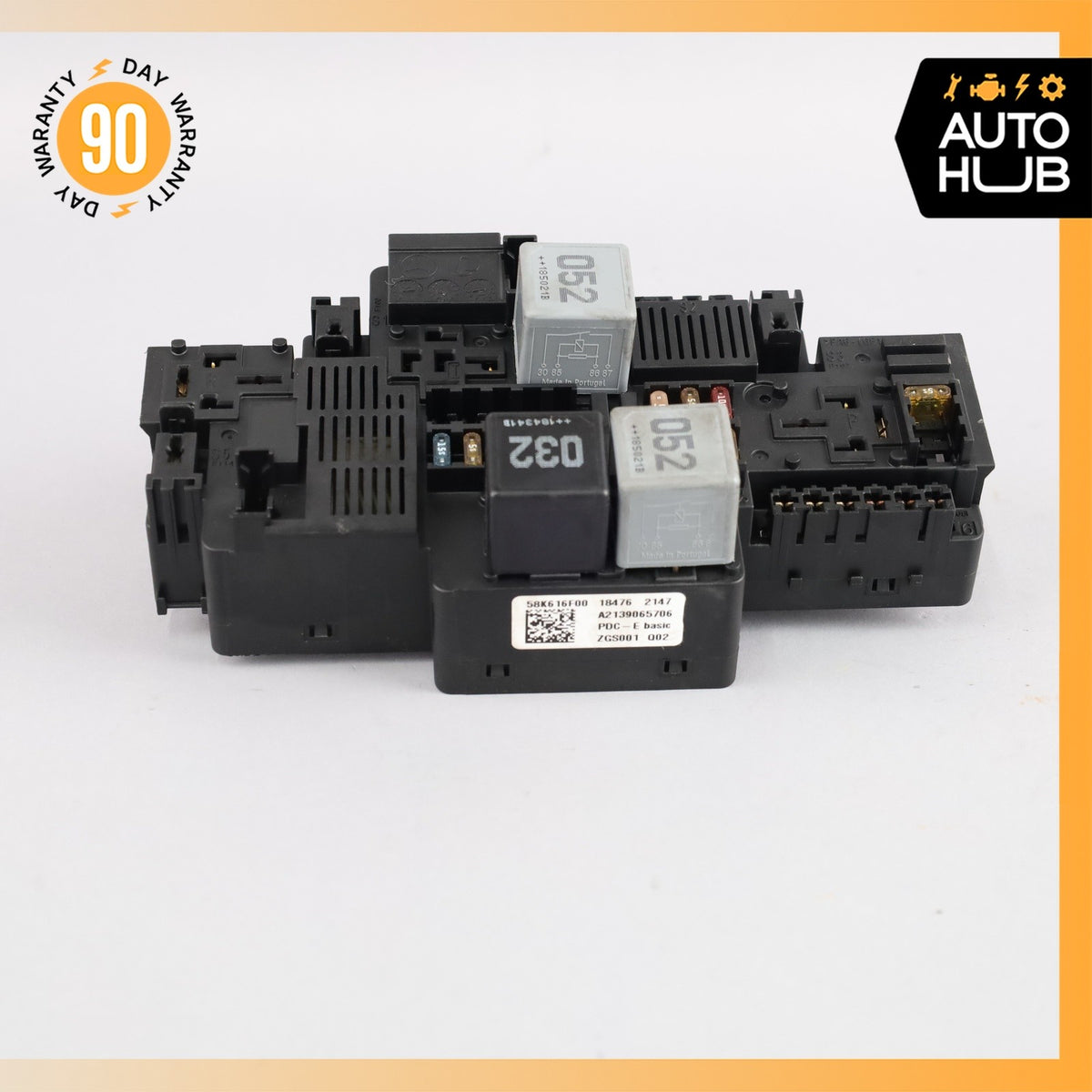 17-23 Mercedes W205 C43 AMG E300 GLC300 Front Engine Fuse Box Relay OEM - photo 4
