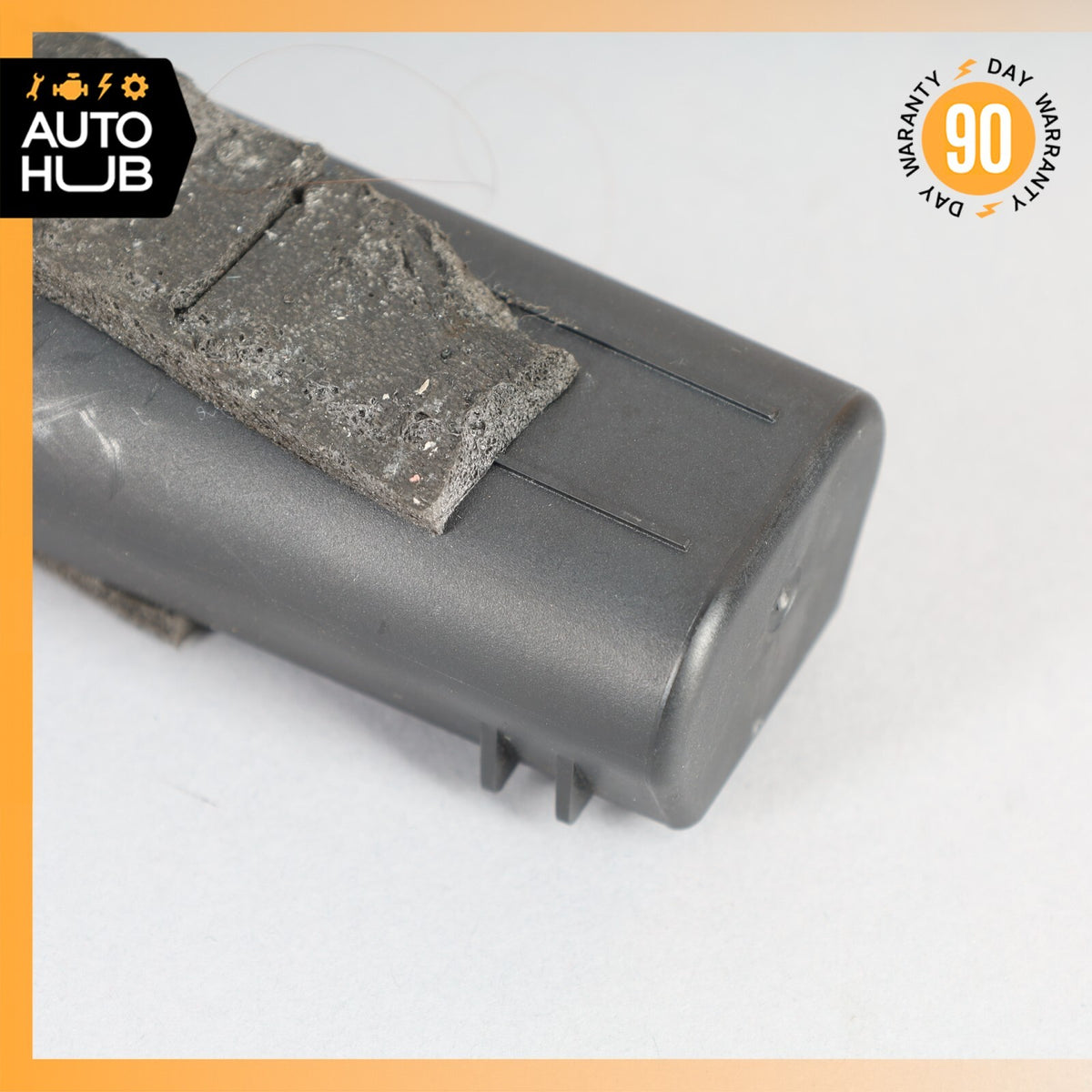 Maserati GranTurismo S M145 Vehicle Recovery Transmitter Module 6900110301 OEM - photo 2