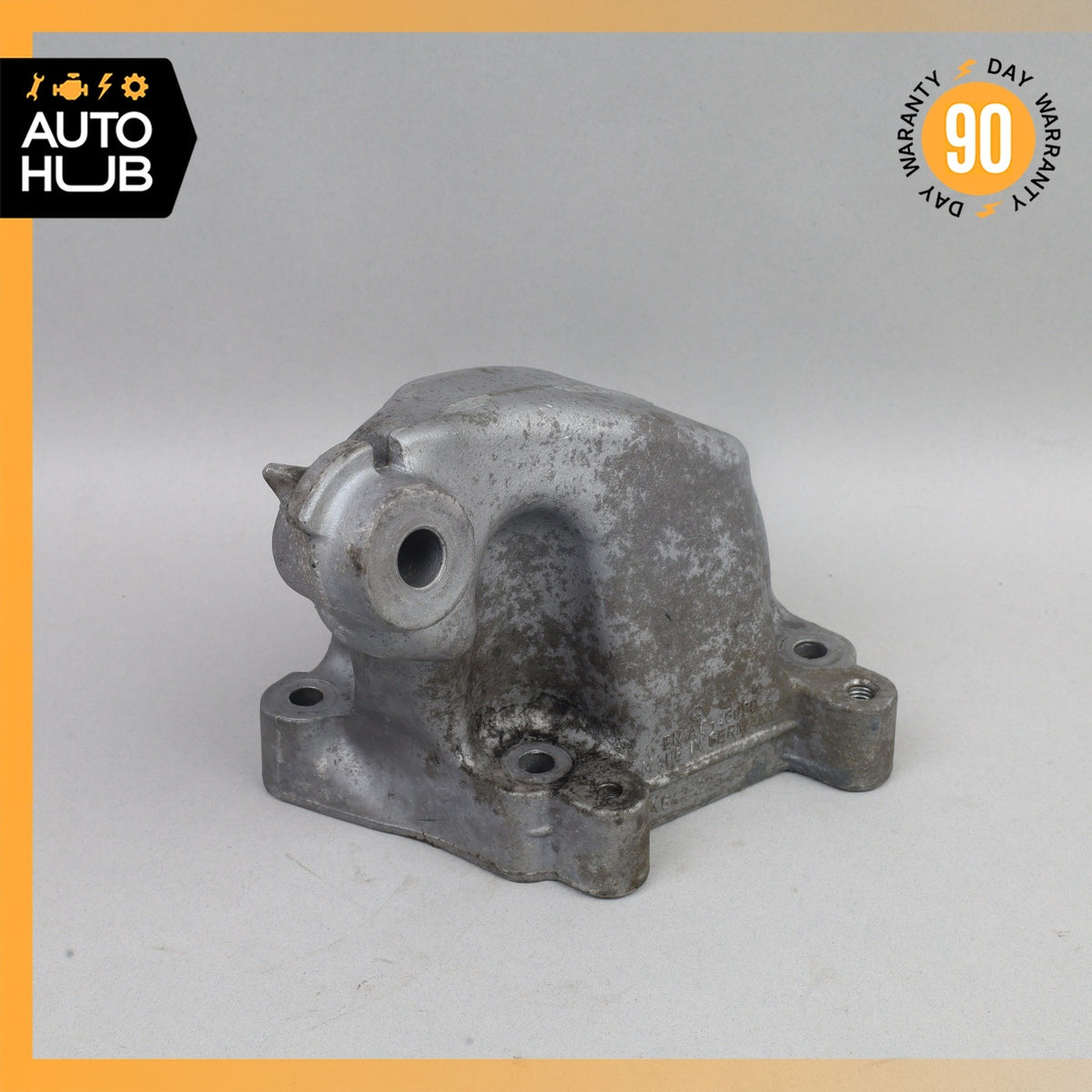 Mercedes W164 ML350 R350 Bluetec Diesel Engine Motor Right Side Mount Bracket - photo 1