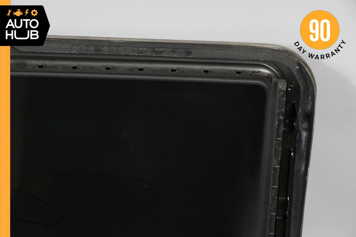 06-13 Mercedes W164 ML63 AMG ML350 R350 Sunroof Sun Roof Glass 2517800021 OEM - photo 11