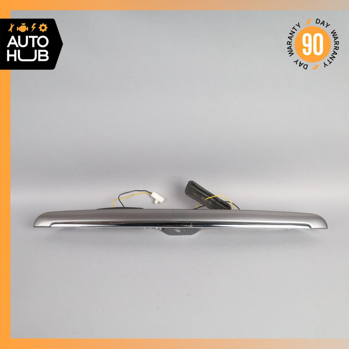 02-07 Maserati Spyder 4200 M138 Rear Trunk Lid Moulding Plate w/Lights OEM 61k - photo 1