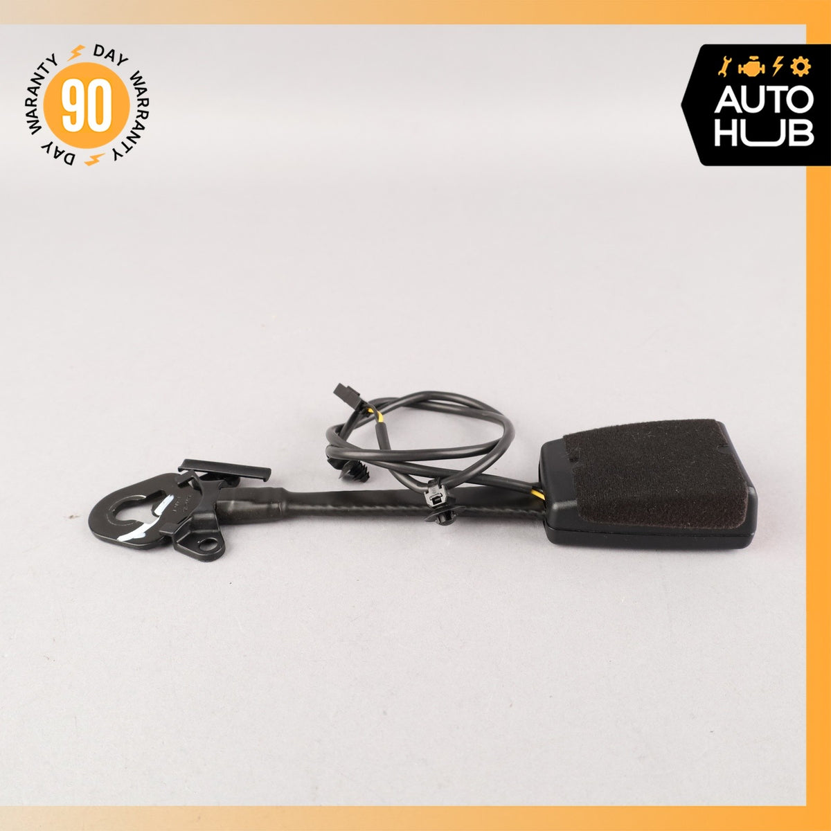 Porsche Macan 95B S Front Left or Right Side Seat Belt Buckle Black OEM 74k - photo 5