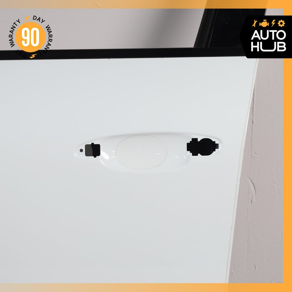 15-26 Porsche Macan 95B GTS Front Left Driver Door Shell White 95B831021 OEM - photo 5