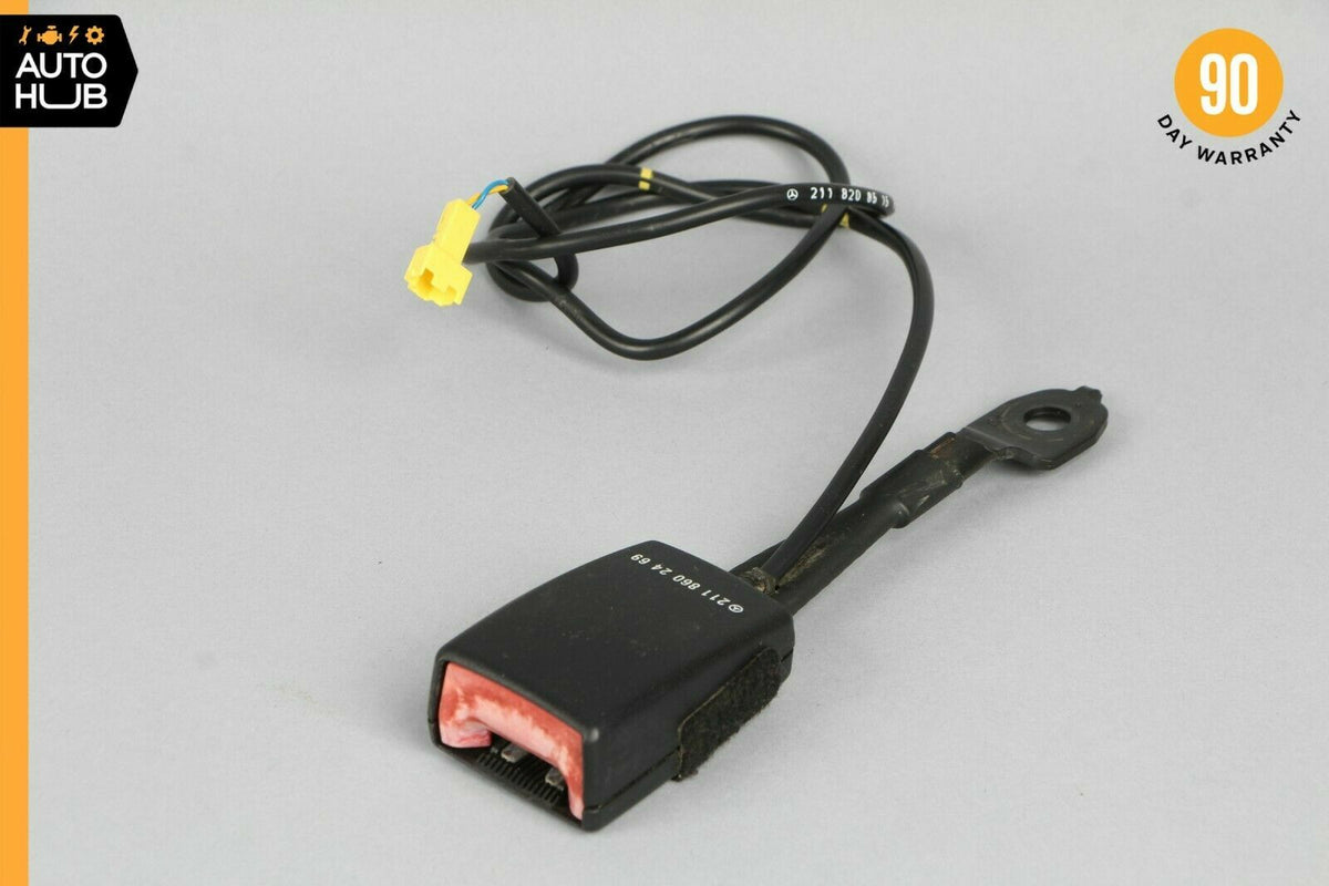 03-06 Mercedes W211 E320 CLS500 Front Right Passenger Side Seat Belt Buckle OEM - photo 1