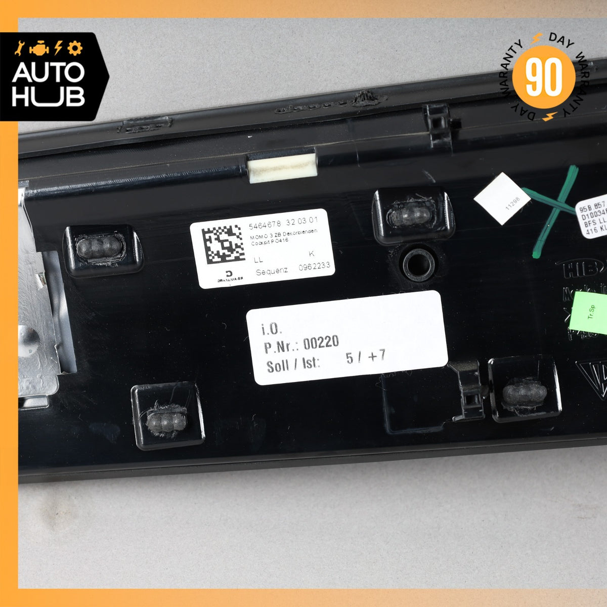 Porsche Macan 95B Right Dashboard Panel Molding Piano Wood 95B857224M OEM - photo 12