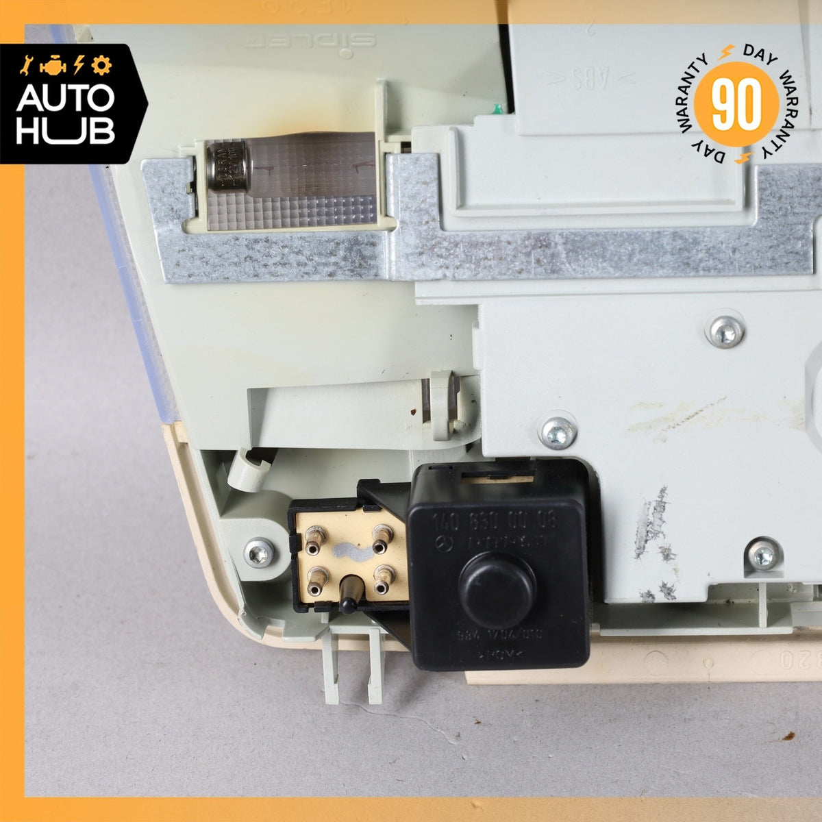 98-03 Mercedes W210 E430 E55 AMG CLK430 Front Overhead Dome Light Lamp Beige OEM - photo 14