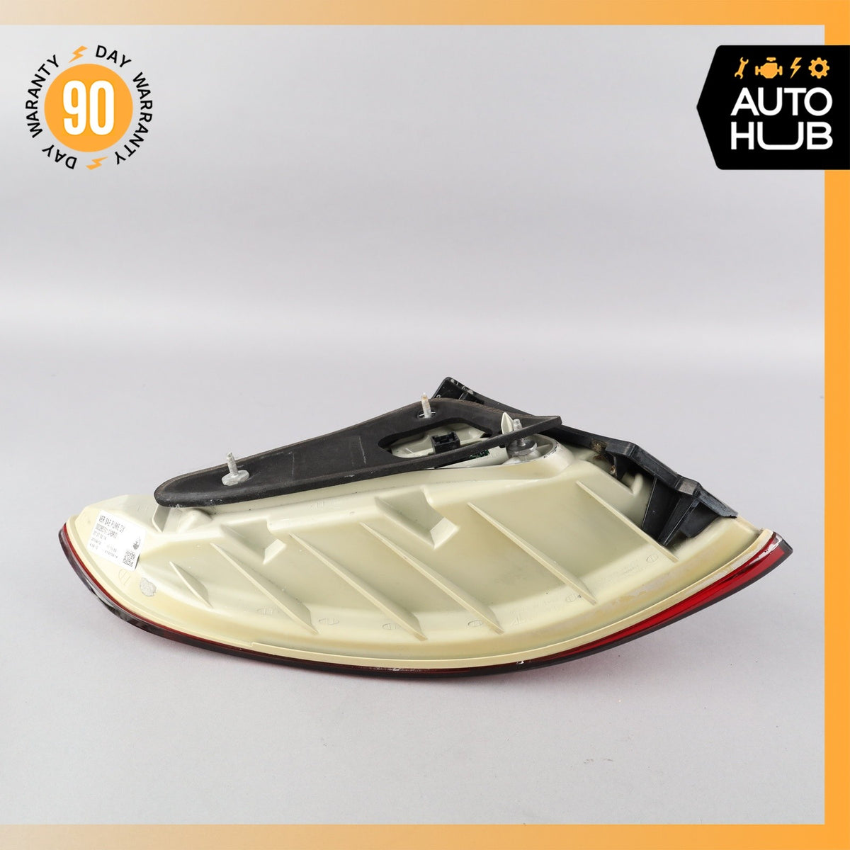 10-19 Maserati GranTurismo M145 Right Side Outer Tail Light Lamp OEM - photo 16