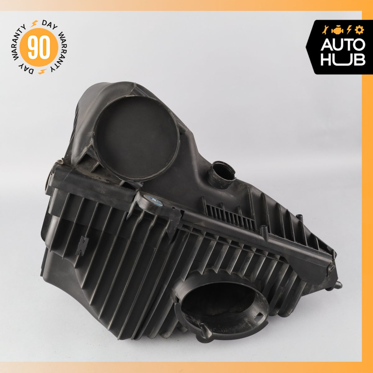 11-18 Porsche Cayenne 958 E-Hybrid Engine Motor Air Intake Filter Box OEM - photo 3