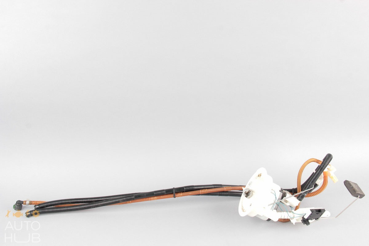 06-09 BMW E90 E91 E92 E93 335i Fuel Pump 07060802 OEM - photo 1