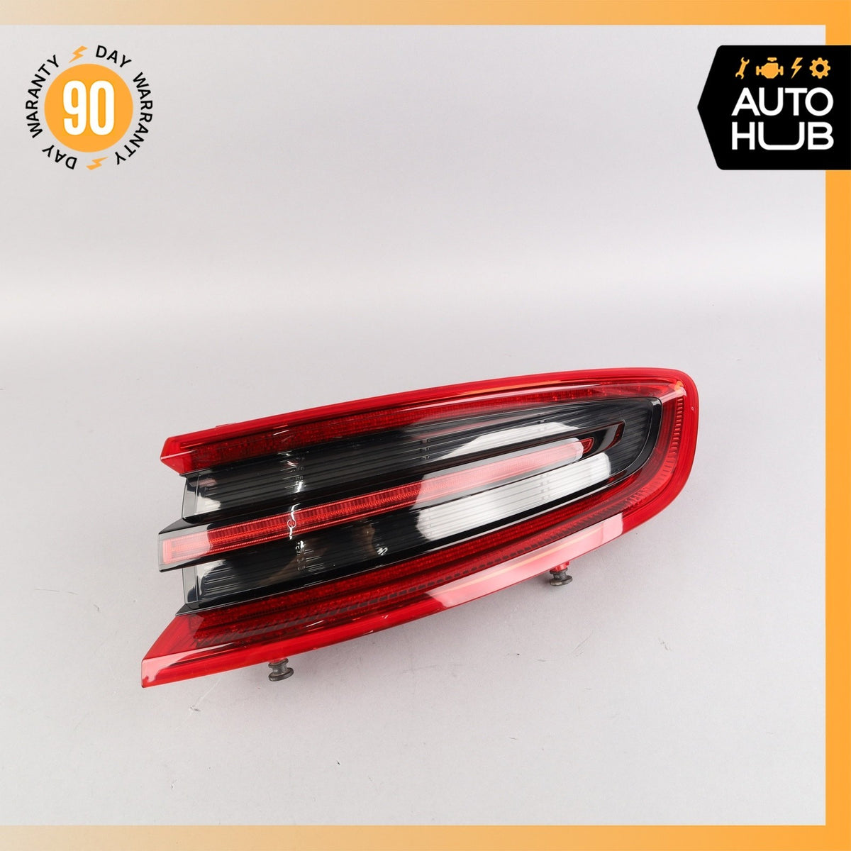 15-18 Porsche Macan 95B S GTS Right Side Outer Tail Light Lamp 95B945096E OEM - photo 3