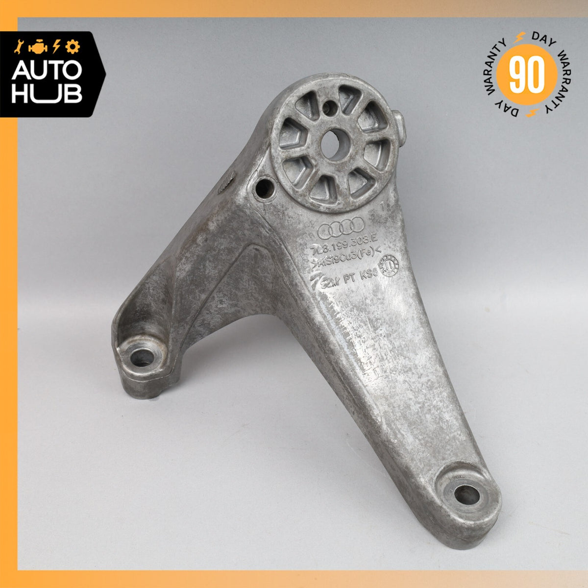 Porsche Cayenne Hybrid S 958 Right Side Engine Support Mount Bracket OEM - photo 1