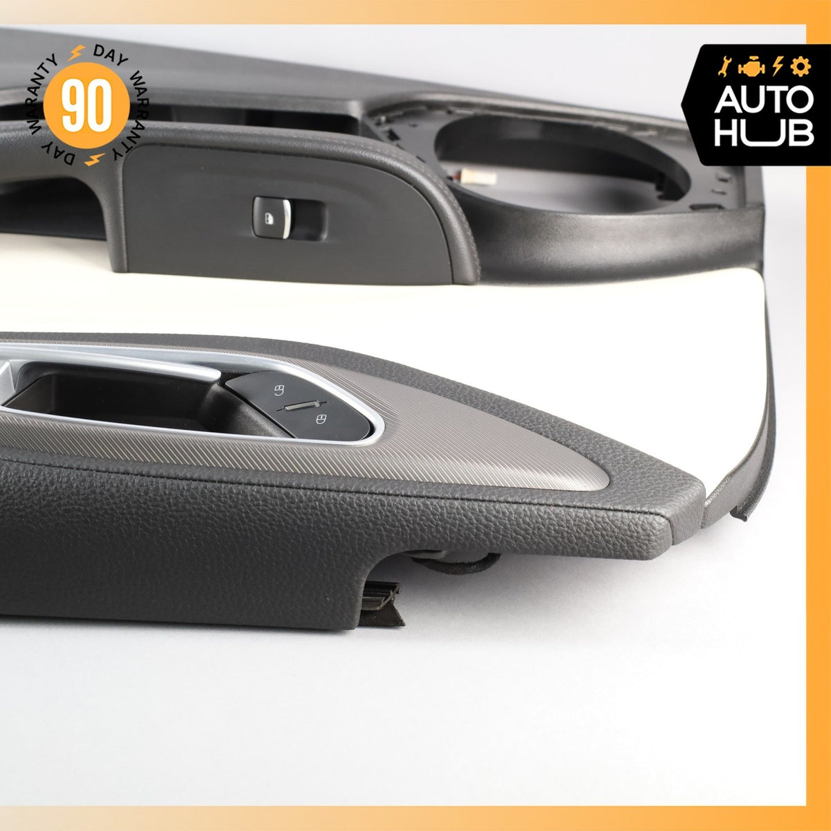 17-24 Alfa Romeo 952 Giulia Front Right Side Interior Door Panel OEM - photo 17
