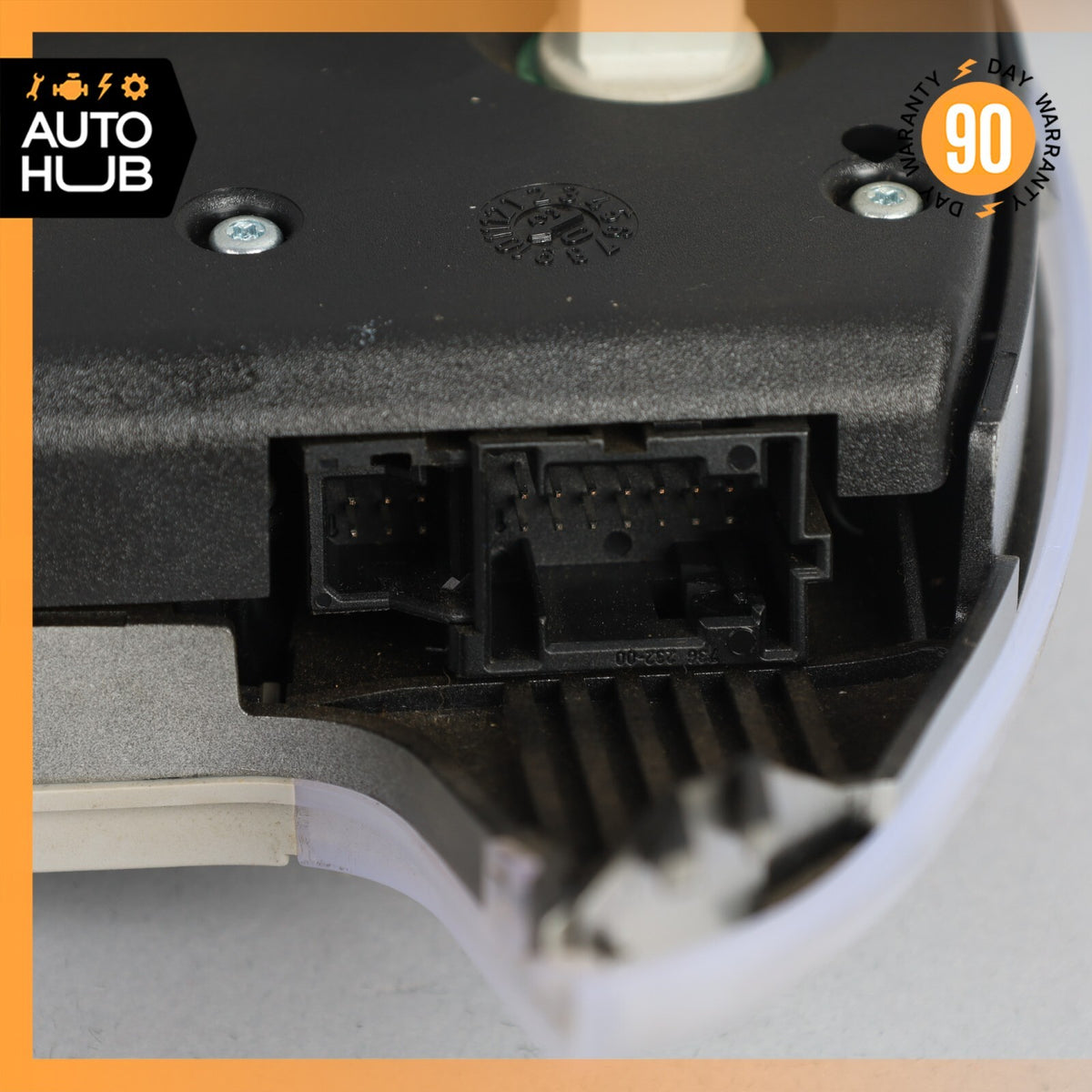 03-04 Mercedes R230 SL500 SL55 AMG Overhead Dome Light Lamp 2308200001 OEM - photo 11