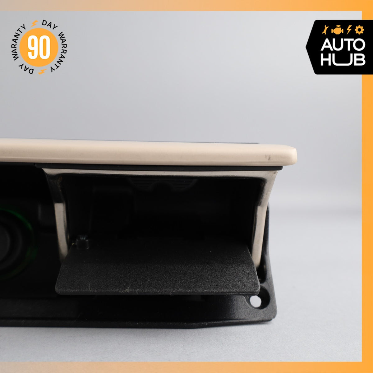 03-13 Maserati Quattroporte M139 Center Console Ashtray Ash Tray Rear Beige OEM - photo 4