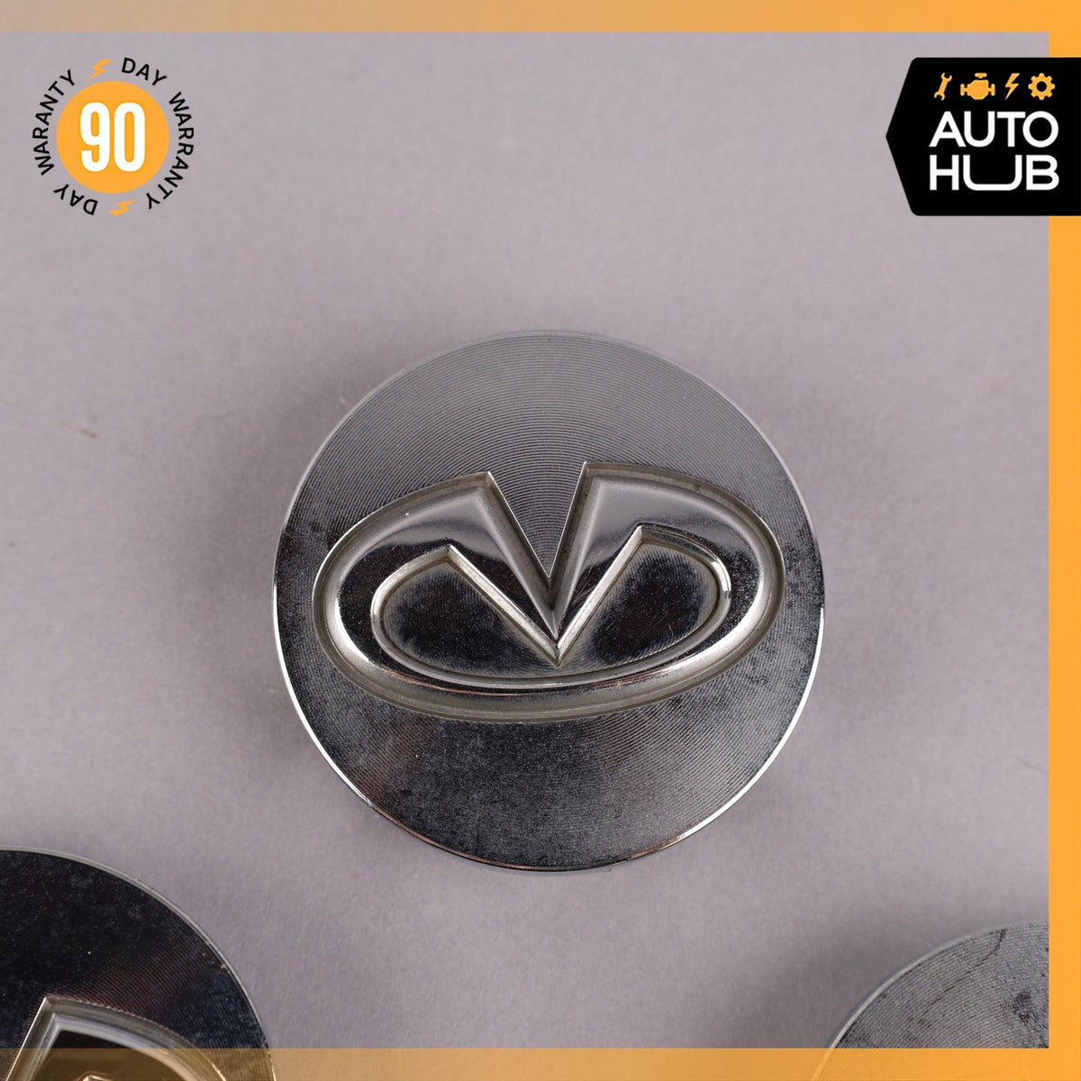 08-13 Infinity G37 Wheel Centre Cap Set of 4 OEM 77k - photo 4