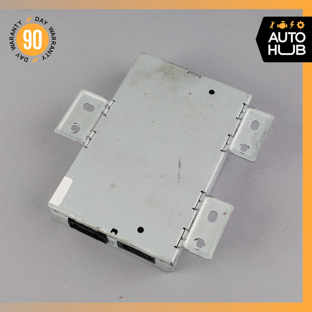 Mercedes R230 SL550 CLS550 Communication Interface Module 2049005704 OEM 78k - photo 5