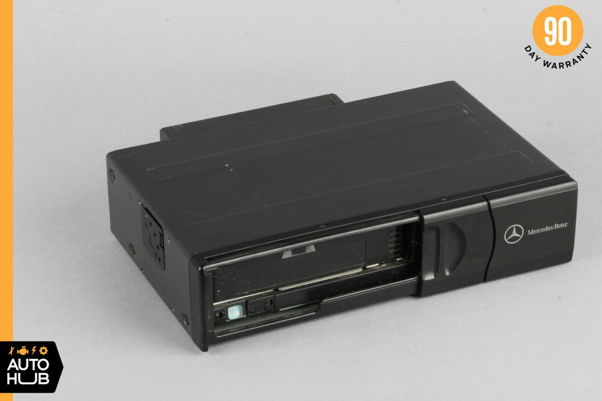 03-06 Mercedes W220 C230 S430 CD Changer 6 Disk Player MC3330 2208274642 OEM - photo 1