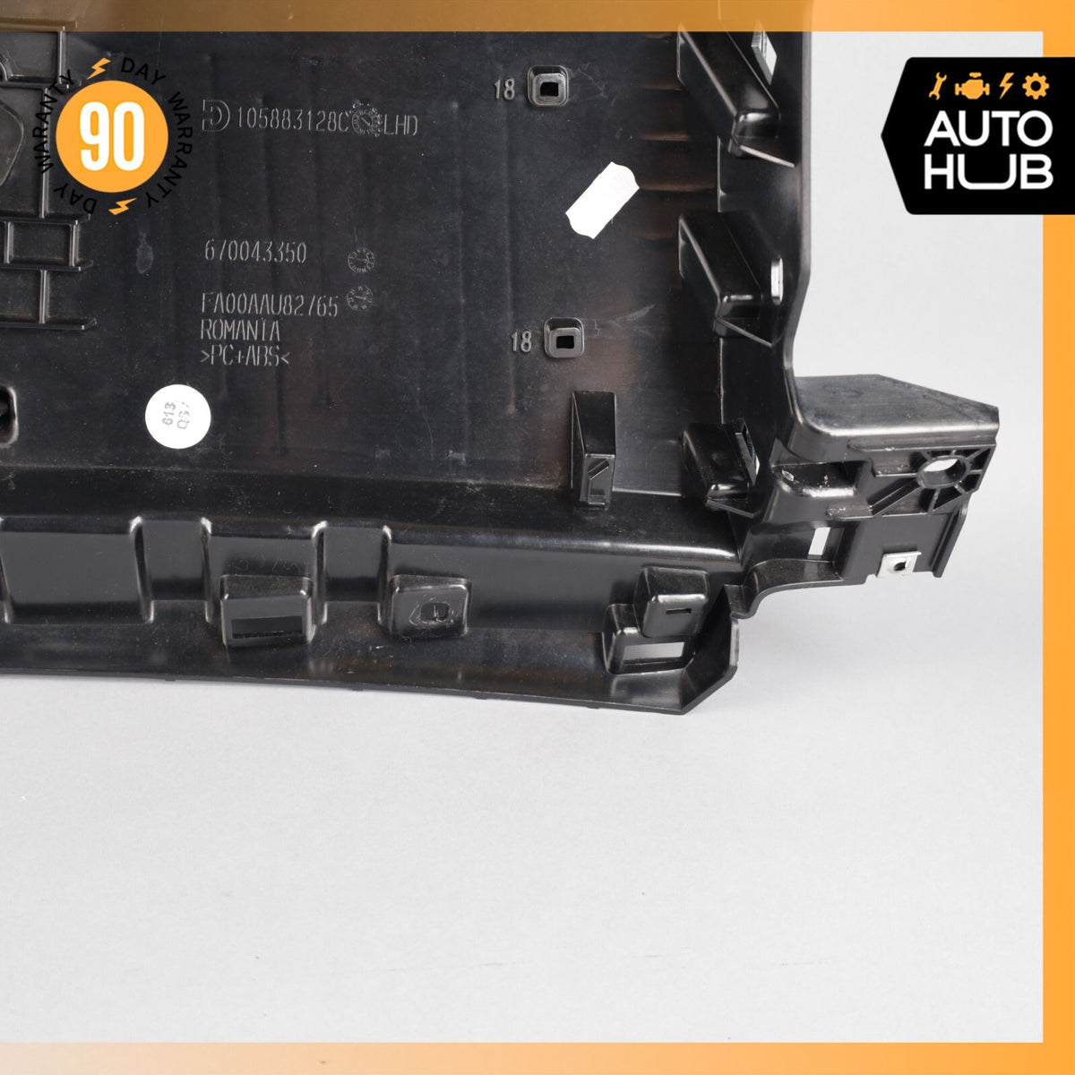 17-20 Maserati Levante M161 Dashboard Dash Left Under Seat Knee Panel OEM 73k - photo 13