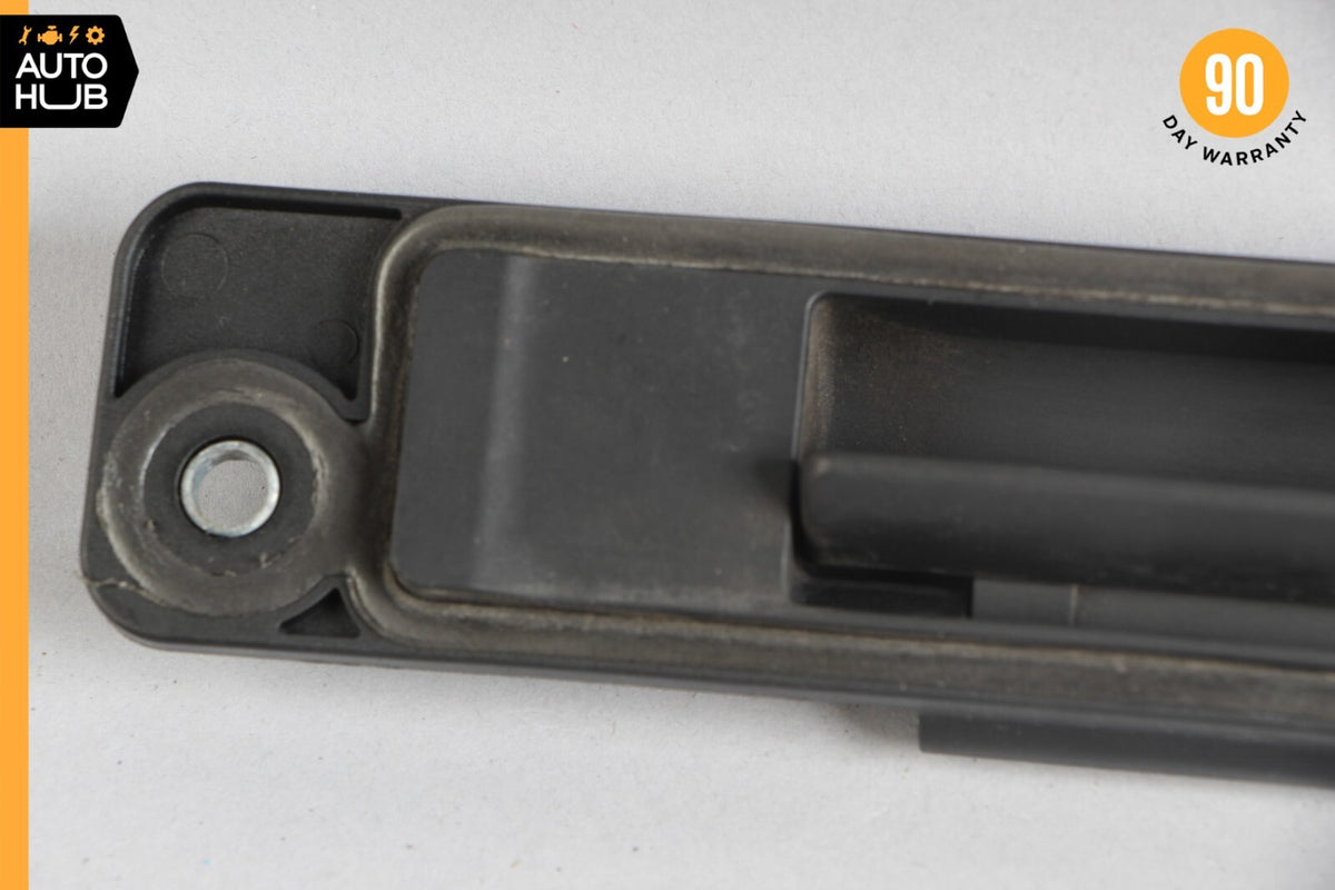06-13 Mercedes X164 GL450 R350 ML350 Rear Trunk Tailgate Release Open Handle OEM - photo 2