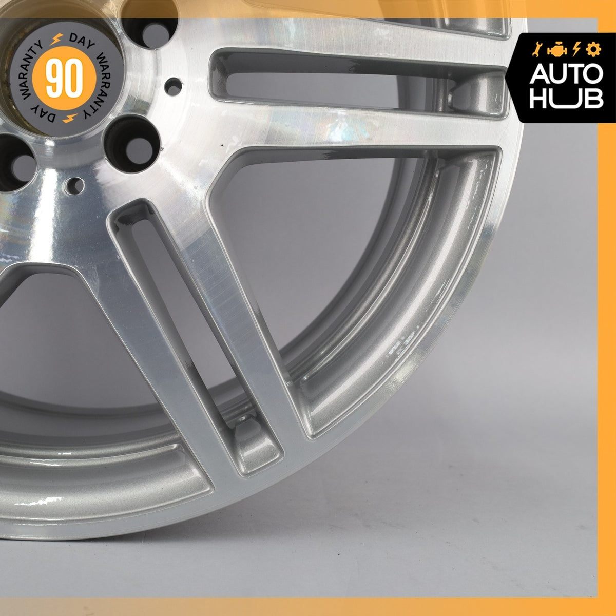 Mercedes W207 E550 E400 E350 AMG 8.5 x 18 18'' Rear Wheel Rim 2074011402 OEM - photo 6