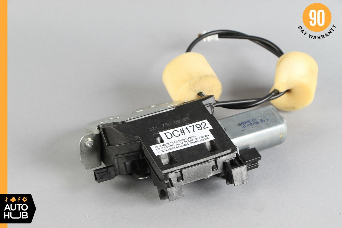 07-14 Mercedes W221 S400 CL63 AMG Rear Trunk Lid Latch Lock Actuator OEM - photo 2