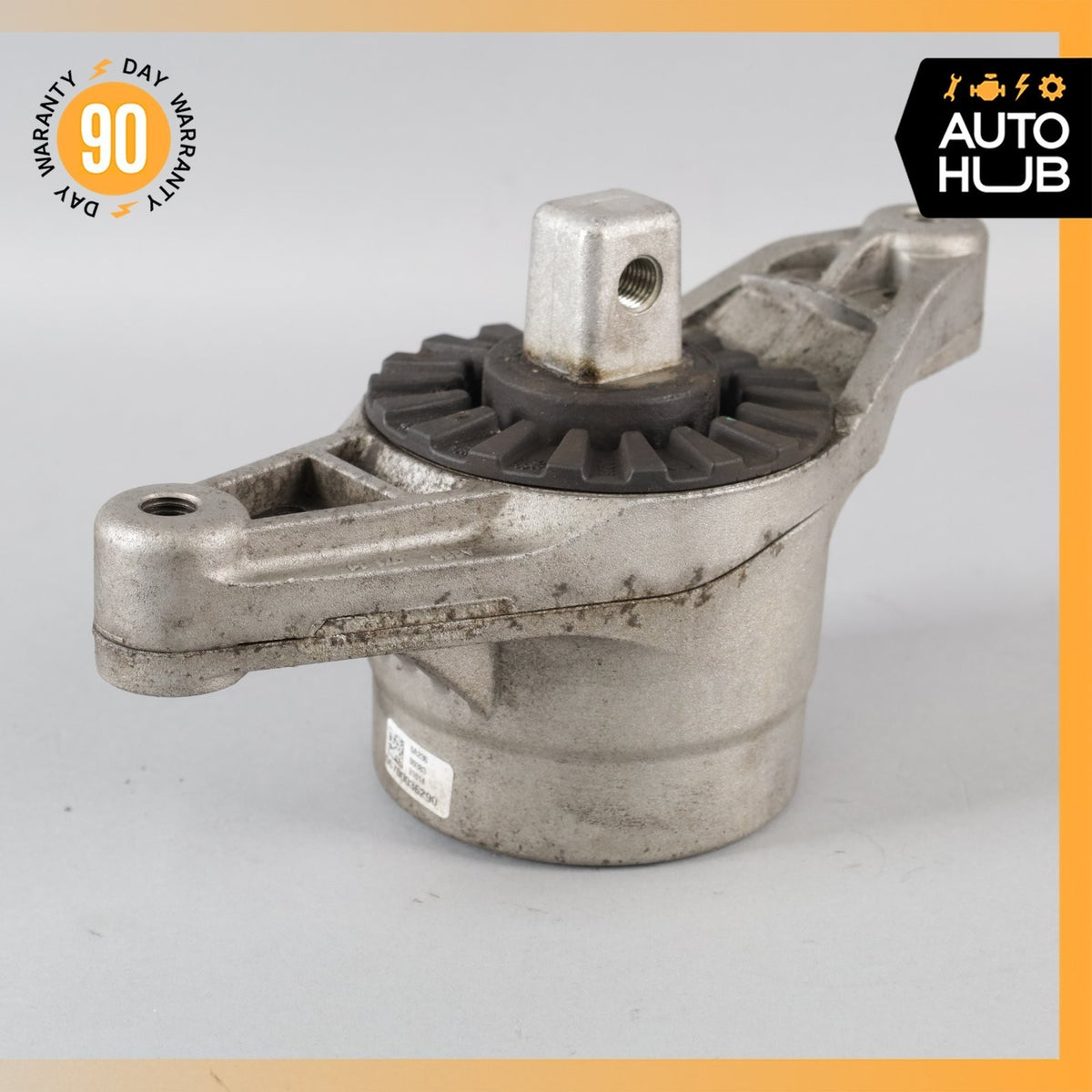 Maserati Quattroporte M167 Ghibli Engine Motor Left Side Mount 06700036290 OEM - photo 1