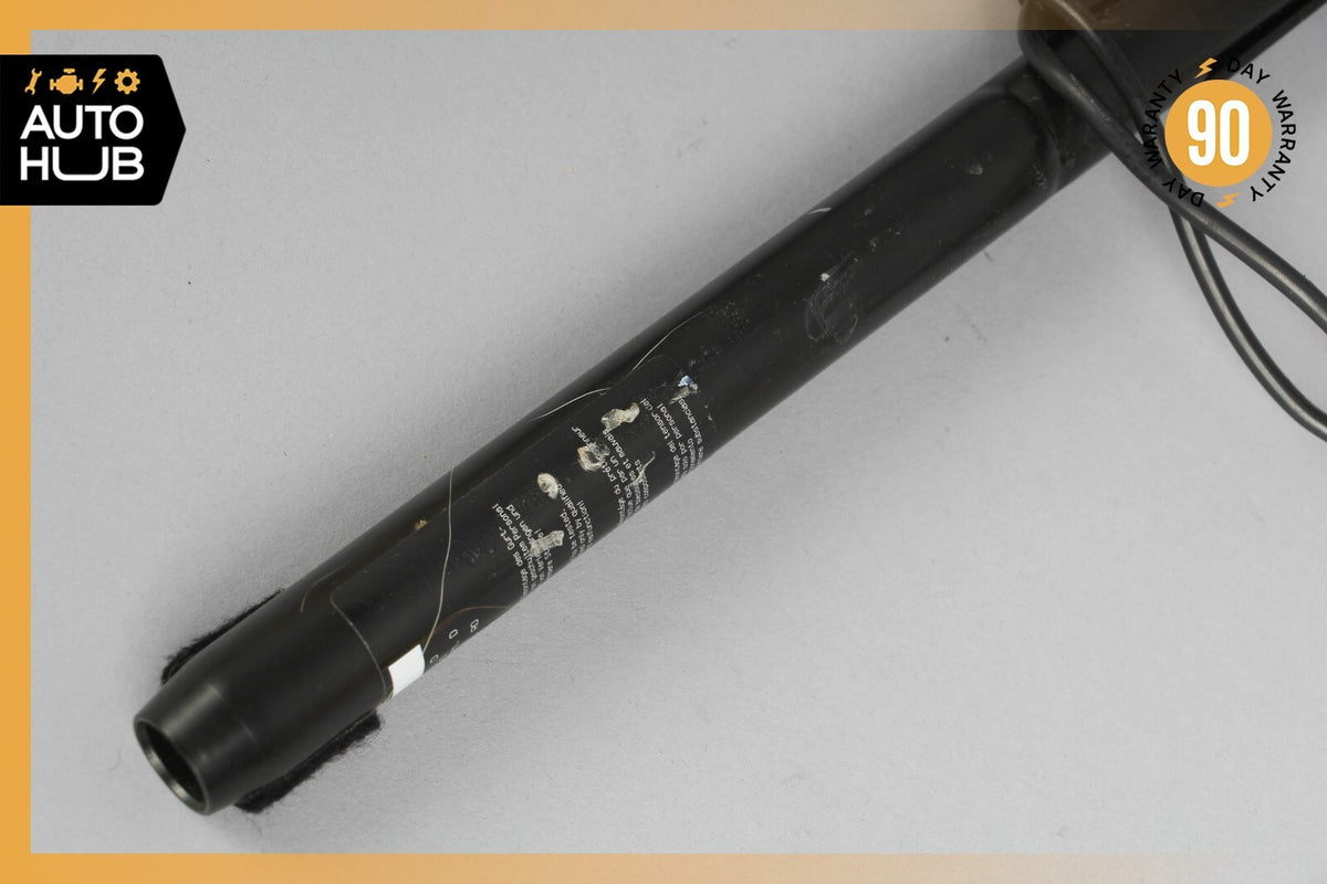 07-09 Mercedes W211 E350 CLS550 Front Right Side Seat Belt Buckle Black OEM - photo 5