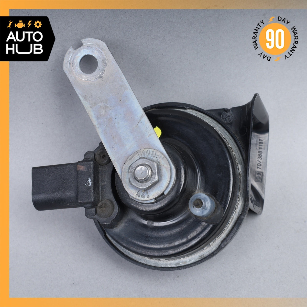 Porsche Cayenne 958 High Tone Note Signal Horn 7P5951184E OEM - photo 3