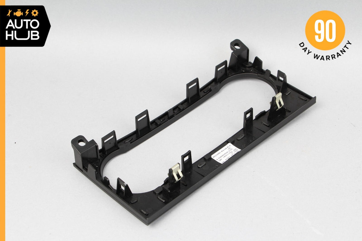 12-14 Mercedes W204 C63 C250 AC A/C Climate Control Switch Trim Bezel Black OEM - photo 10