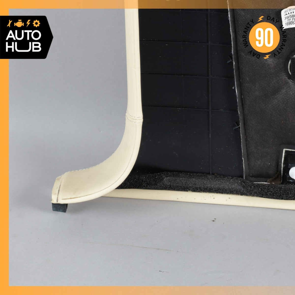 14-18 Bentley Flying Spur Right Side B-Pillar Cover Trim 3W5867336A OEM 40k - photo 13