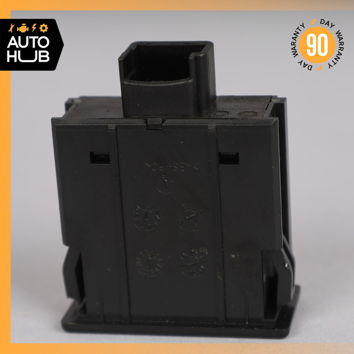 17-20 Maserati Levante M161 Center Console Charge Ports 670037782 OEM 44k - photo 6