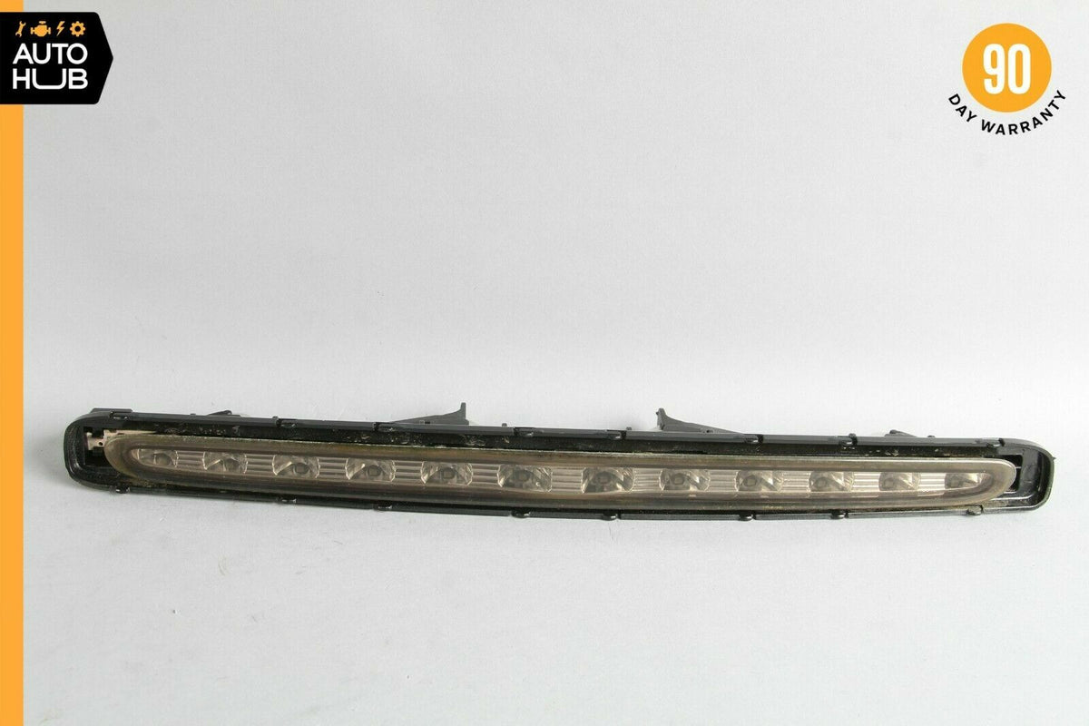 07-09 Mercedes W211 E320 E350 E550 Sedan 3rd Third Brake Stop Light Lamp OEM - photo 1