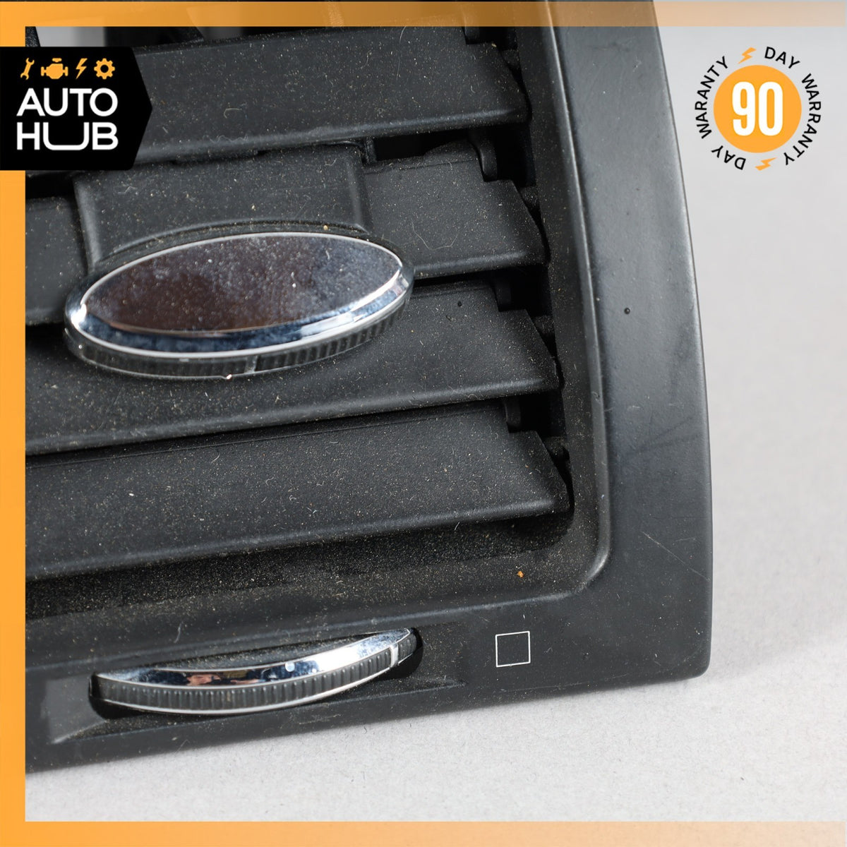 08-19 Maserati GranTurismo M145 Front Right or Left Console AC A/C Air Vent OEM - photo 4
